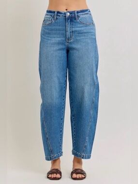 NWT Judy Blue Magic Panel High Waist Barrel Jean Rigid Front Stretch Back